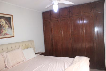 Casa à venda com 400m², 4 quartos e 5 vagasSuíte