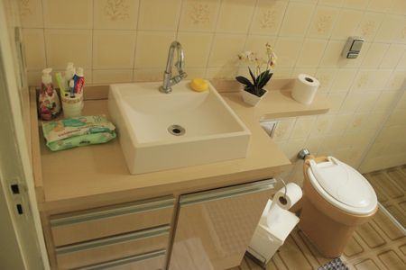 Casa à venda com 400m², 4 quartos e 5 vagasBanheiro Social