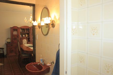 Casa à venda com 400m², 4 quartos e 5 vagasLavabo