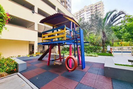 Apartamento à venda com 52m², 2 quartos e 1 vaga Apartamento à venda com 52m², 2 quartos e 1 vagaÁrea comum - Playground