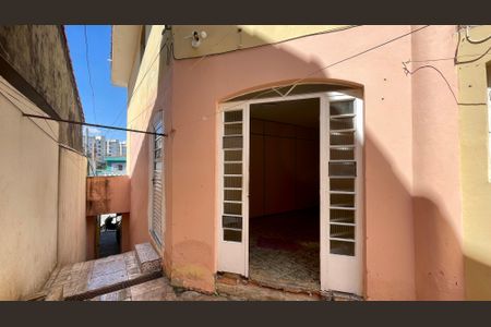 Casa à venda com 344m², 6 quartos e 5 vagas Casa à venda com 344m², 6 quartos e 5 vagasÁrea externa