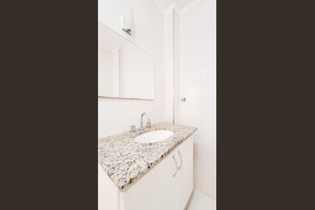 Apartamento à venda com 112m², 3 quartos e 1 vaga Apartamento à venda com 112m², 3 quartos e 1 vagaBanheiro da Suíte