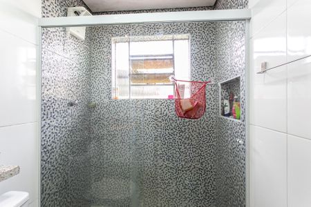 Casa à venda com 159m², 3 quartos e 2 vagas Casa à venda com 159m², 3 quartos e 2 vagasBanheiro