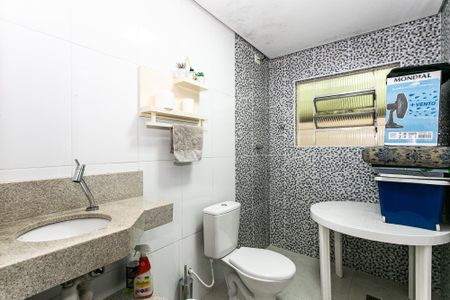 Casa à venda com 159m², 3 quartos e 2 vagas Casa à venda com 159m², 3 quartos e 2 vagasLavabo