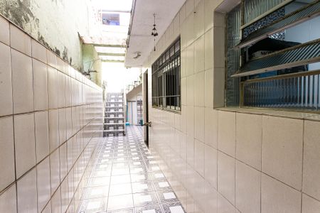 Casa à venda com 159m², 3 quartos e 2 vagas Casa à venda com 159m², 3 quartos e 2 vagasCorredor