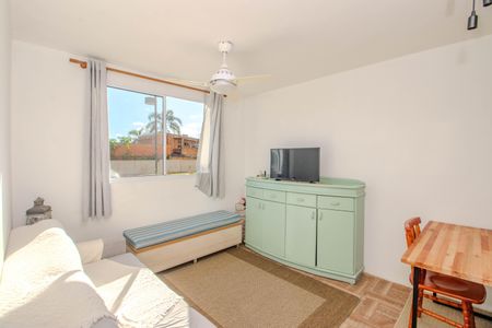 Sala de apartamento para alugar com 1 quarto, 41m² em Sarandi, Porto Alegre