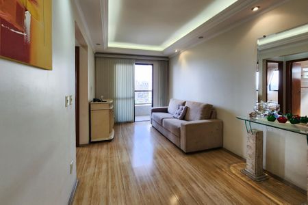 Apartamento para alugar com 70m², 2 quartos e 2 vagasSala
