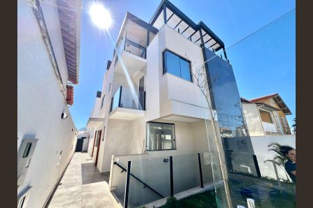 Apartamento à venda com 89m², 3 quartos e 2 vagas Apartamento à venda com 89m², 3 quartos e 2 vagasEntrada do prédio