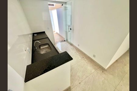 Apartamento à venda com 89m², 3 quartos e 2 vagas Apartamento à venda com 89m², 3 quartos e 2 vagasCozinha
