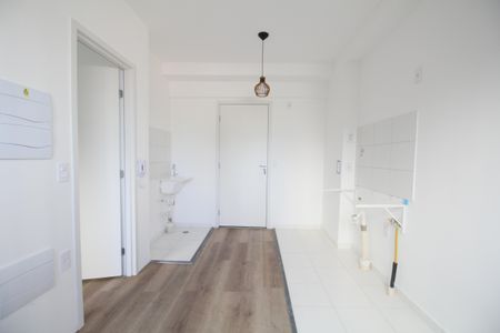 Sala/Cozinha de apartamento para alugar com 1 quarto, 28m² em Vila Andrade, São Paulo