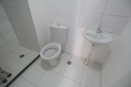 Banheiro  de apartamento para alugar com 1 quarto, 28m² em Vila Andrade, São Paulo