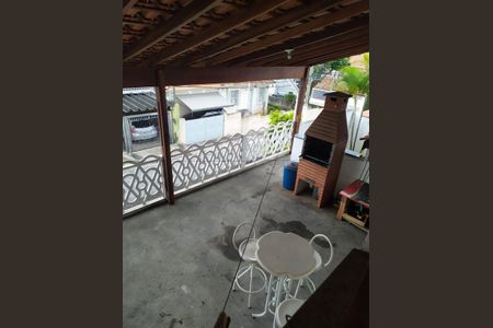 Casa à venda com 200m², 4 quartos e 3 vagas Casa à venda com 200m², 4 quartos e 3 vagasChurrasqueira