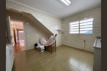 Casa para alugar com 247m², 2 quartos e 2 vagasCozinha