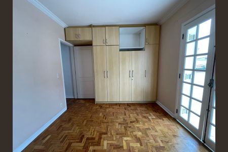 Casa para alugar com 247m², 2 quartos e 2 vagasSuíte