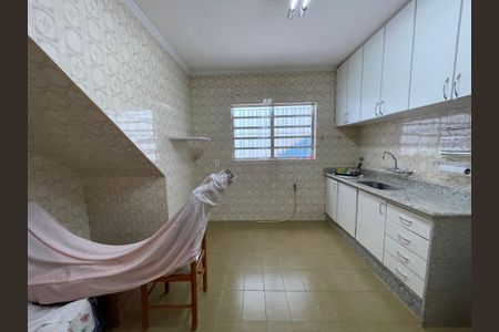 Casa para alugar com 247m², 2 quartos e 2 vagasCozinha