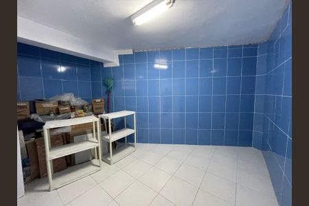 Casa para alugar com 247m², 2 quartos e 2 vagasDespensa