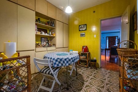 Casa à venda com 216m², 3 quartos e 1 vaga Casa à venda com 216m², 3 quartos e 1 vagaCopa