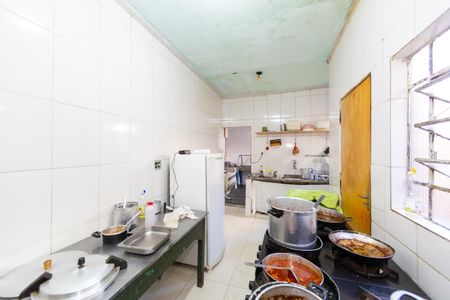 Casa à venda com 100m², 3 quartos e 10 vagas Casa à venda com 100m², 3 quartos e 10 vagasCozinha