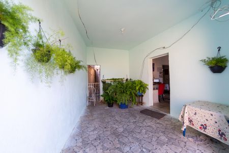 Casa à venda com 100m², 3 quartos e 10 vagas Casa à venda com 100m², 3 quartos e 10 vagasÁrea comum