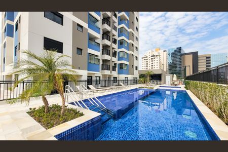 Apartamento à venda com 105m², 3 quartos e 2 vagas Apartamento à venda com 105m², 3 quartos e 2 vagasÁrea comum - Piscina