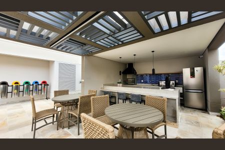 Apartamento à venda com 105m², 3 quartos e 2 vagas Apartamento à venda com 105m², 3 quartos e 2 vagasÁrea comum - Churrasqueira 2