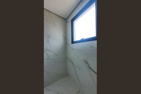 Apartamento à venda com 105m², 3 quartos e 2 vagas Apartamento à venda com 105m², 3 quartos e 2 vagasBanheiro da Suíte 1