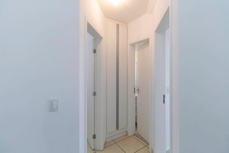 Apartamento à venda com 57m², 2 quartos e 1 vaga Apartamento à venda com 57m², 2 quartos e 1 vagaCorredor