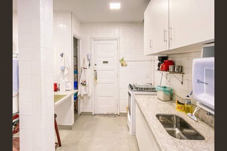 Apartamento à venda com 99m², 4 quartos e sem vaga
