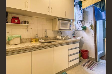 Apartamento à venda com 99m², 4 quartos e sem vaga