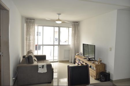 Apartamento à venda com 73m², 2 quartos e 1 vagaSala