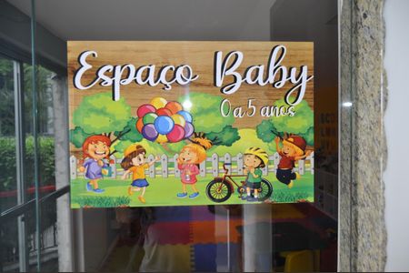 Apartamento à venda com 73m², 2 quartos e 1 vagaÁrea comum