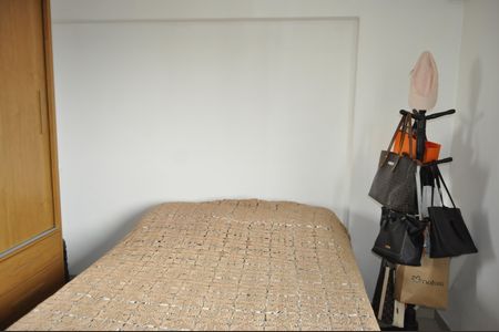 Apartamento à venda com 73m², 2 quartos e 1 vagaQuarto 2