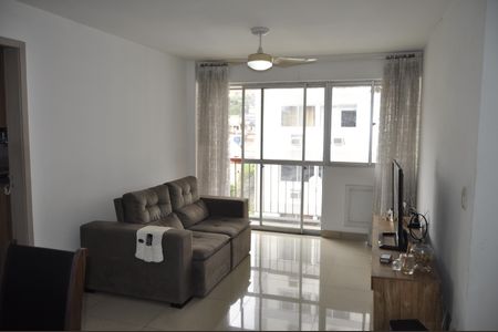 Apartamento à venda com 73m², 2 quartos e 1 vagaSala