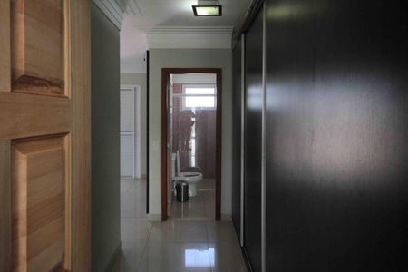 Apartamento à venda com 268m², 3 quartos e 4 vagasSuite 2