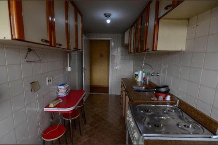 Apartamento à venda com 59m², 2 quartos e 1 vagaCozinha