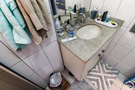 Apartamento à venda com 110m², 4 quartos e 2 vagas Apartamento à venda com 110m², 4 quartos e 2 vagasBanheiro Social