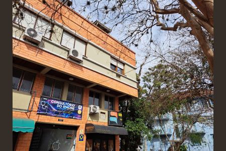 Apartamento à venda com 40m², 1 quarto e sem vaga Apartamento à venda com 40m², 1 quarto e sem vagaFachada