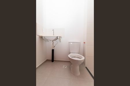 Apartamento para alugar com 38m², 2 quartos e sem vaga Apartamento para alugar com 38m², 2 quartos e sem vagaBanheiro