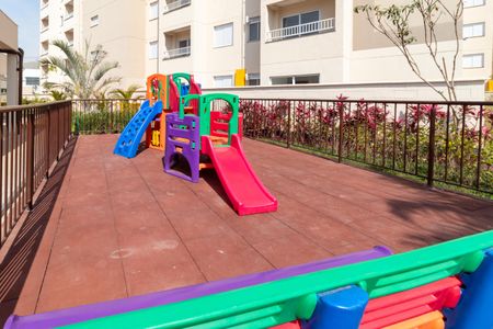 Apartamento para alugar com 38m², 2 quartos e sem vaga Apartamento para alugar com 38m², 2 quartos e sem vagaÁrea comum - Playground