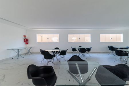 Apartamento para alugar com 38m², 2 quartos e sem vaga Apartamento para alugar com 38m², 2 quartos e sem vagaÁrea comum - Salão de Festas