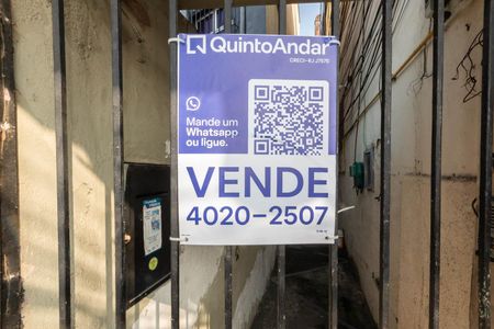 Casa à venda com 56m², 4 quartos e sem vagaPlaquinha