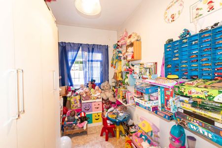 Casa à venda com 56m², 4 quartos e sem vagaQuarto 3 (segundo andar)