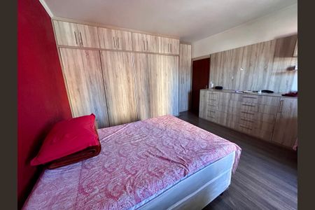Apartamento para alugar com 130m², 3 quartos e 2 vagas Apartamento para alugar com 130m², 3 quartos e 2 vagasSuíte