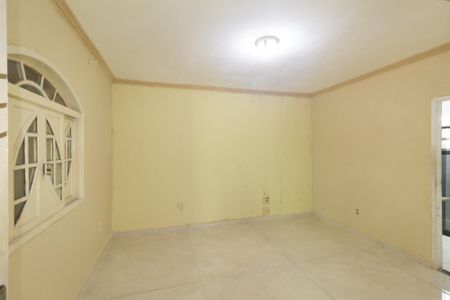 Casa para alugar com 70m², 5 quartos e 1 vaga Casa para alugar com 70m², 5 quartos e 1 vagaSuíte