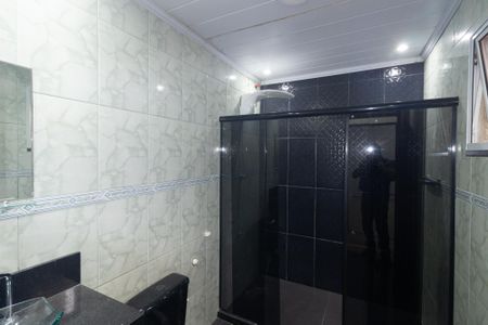 Casa para alugar com 70m², 5 quartos e 1 vaga Casa para alugar com 70m², 5 quartos e 1 vagaBanheiro Social 1