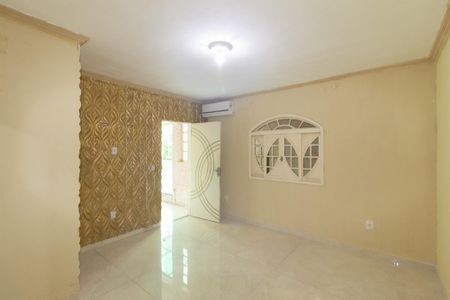 Casa para alugar com 70m², 5 quartos e 1 vaga Casa para alugar com 70m², 5 quartos e 1 vagaSuíte
