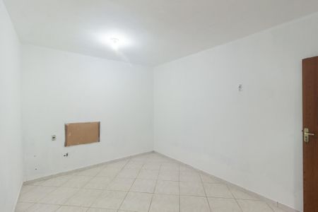 Casa para alugar com 70m², 5 quartos e 1 vaga Casa para alugar com 70m², 5 quartos e 1 vagaQuarto 3