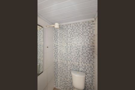 Casa para alugar com 70m², 5 quartos e 1 vaga Casa para alugar com 70m², 5 quartos e 1 vagaBanheiro Social 2