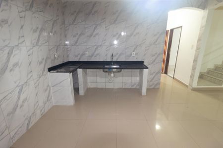 Casa para alugar com 70m², 5 quartos e 1 vaga Casa para alugar com 70m², 5 quartos e 1 vagaCozinha