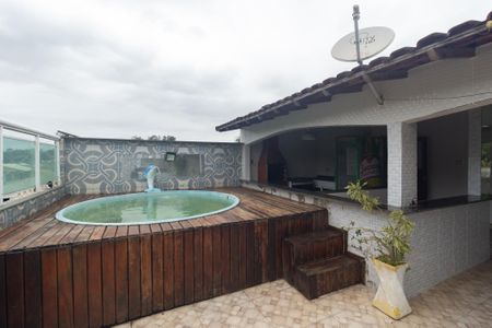 Casa para alugar com 70m², 5 quartos e 1 vaga Casa para alugar com 70m², 5 quartos e 1 vagaTerraço